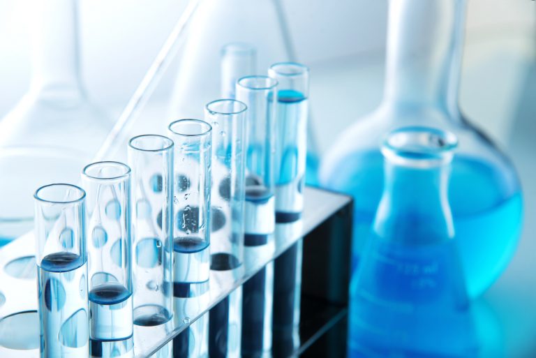 4 reasons to use a school laboratory glassware washer instead of a domestic dishwasher